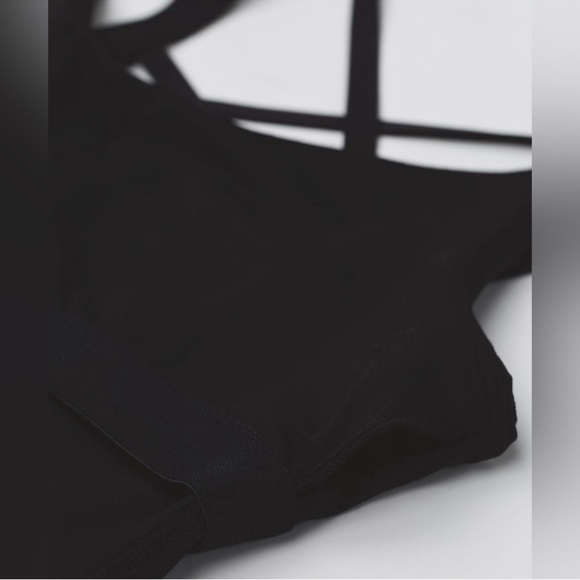 Lululemon hot top street  tank SZ 4 - Picture 6 of 11